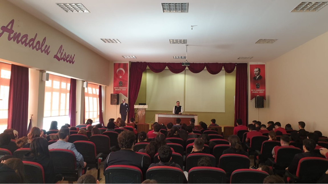 Doç. Dr. Volkan Aksoy'dan Cumhuriyet Konulu Konferans
