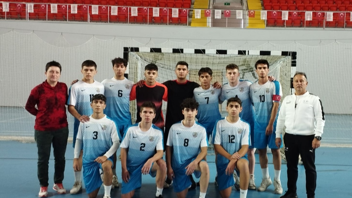 Genç Erkek Futsal Takımız İlk Maçından Galibiyetle Ayrıldı 