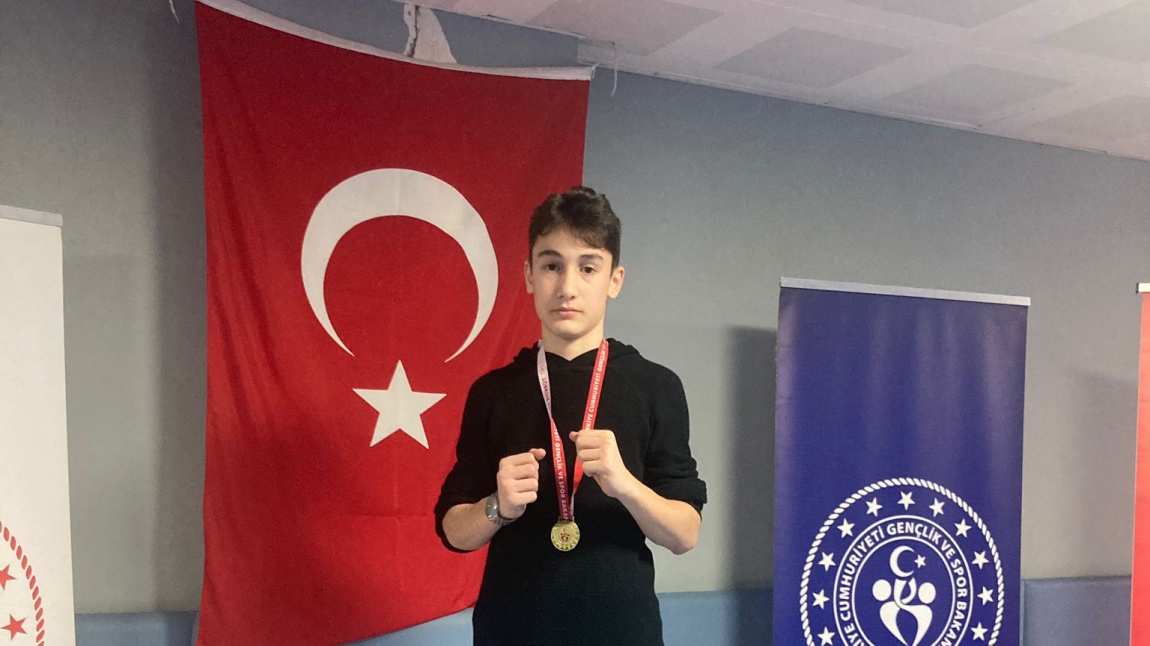 Efe Parlak Trabzon Şampiyonu